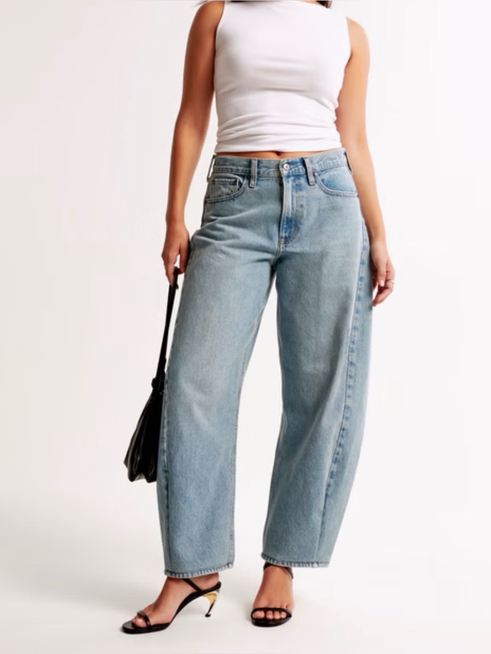 Abercrombie & Fitch Curve Love Mid Rise Barrel Jean
